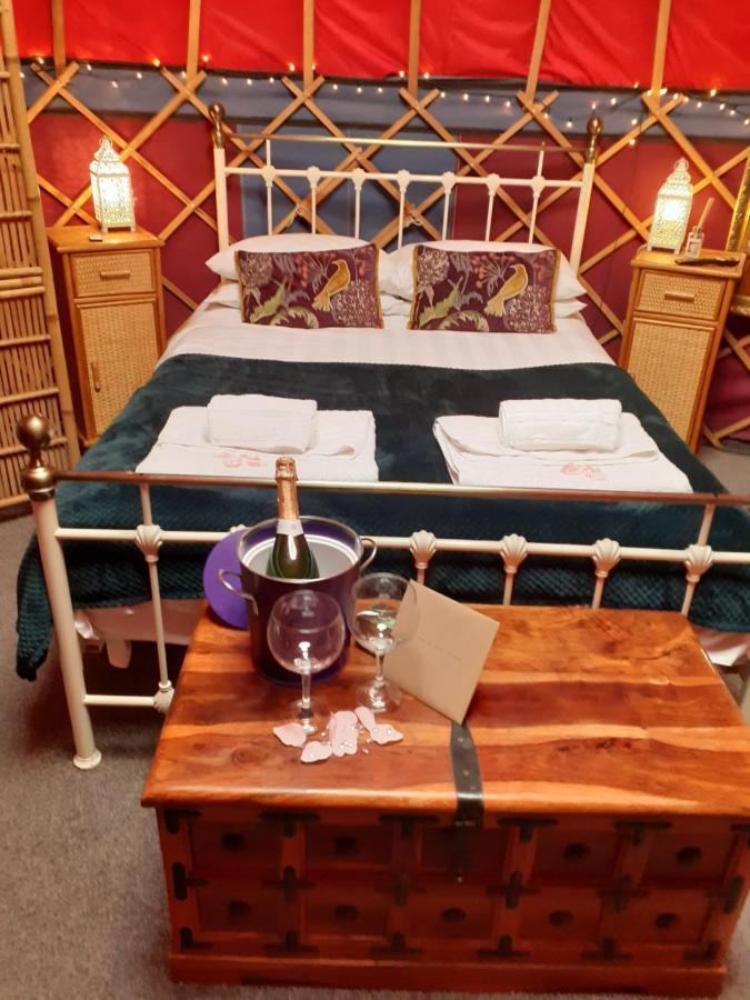 Orchard View Yurt & Hot Tub Somerset Weston-super-Mare Exterior photo